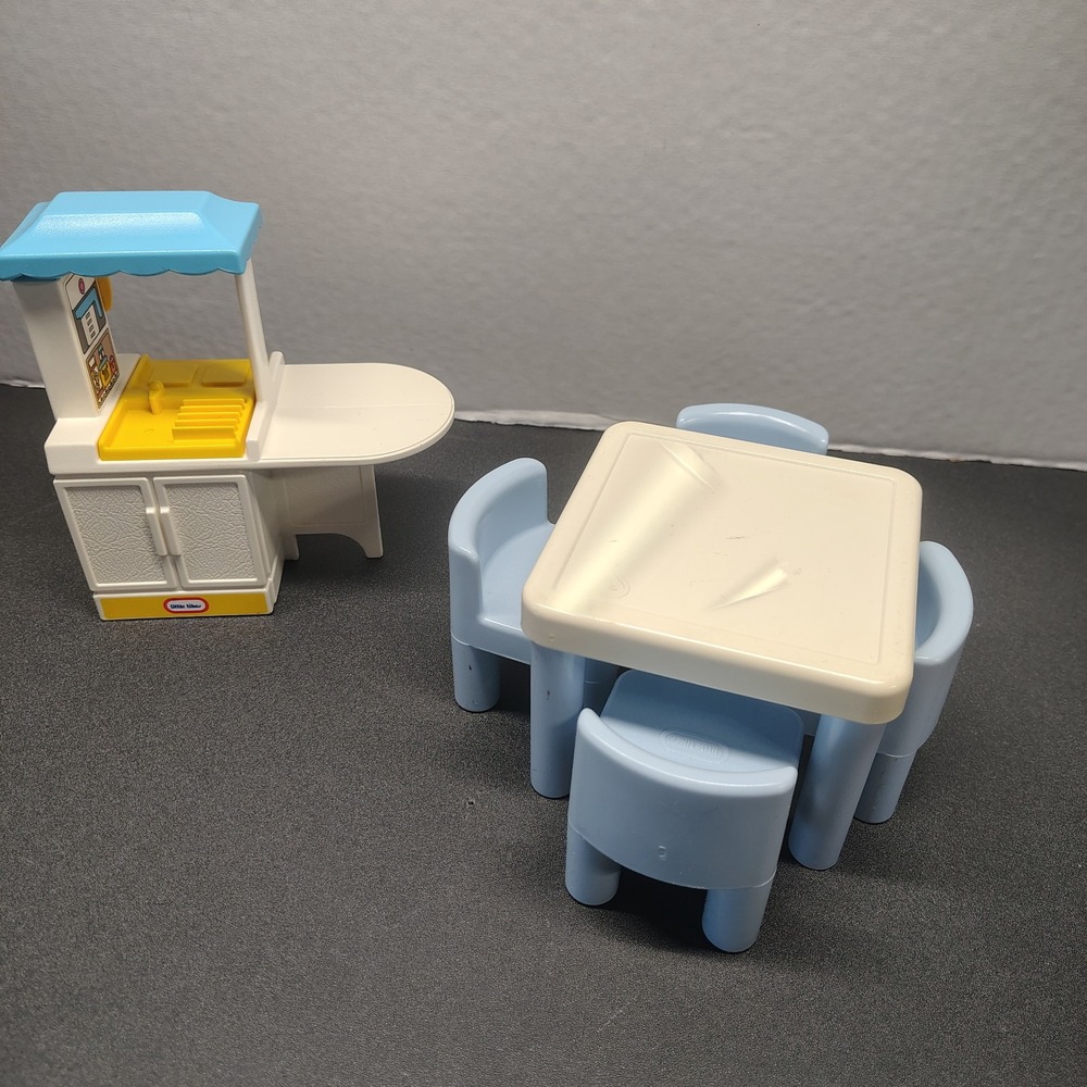 Vintage Little Tikes Dollhouse Furniture Kitchen Table 4 Chairs, Party Kitchen
